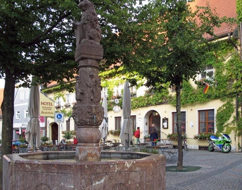 Altstadt-Hotel Zieglerbraeu Dachau Kültér fotó